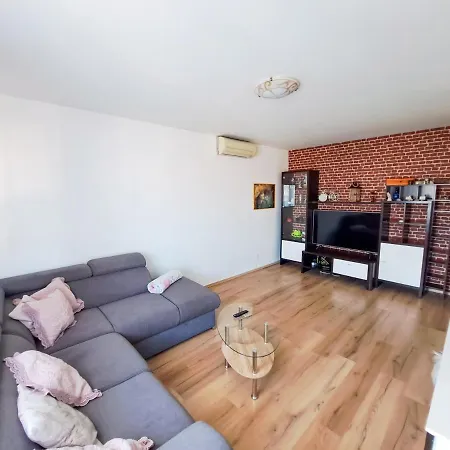 Διαμέρισμα Retro Σπλιτ