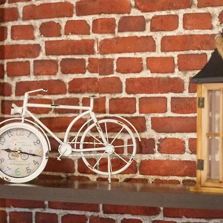Retro Apartment *