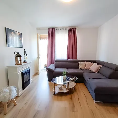 Apartment Retro *