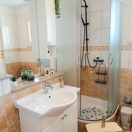 Retro Apartment