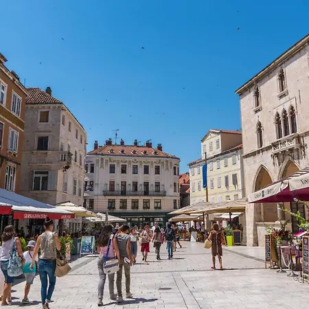 Retro شقة سبليت